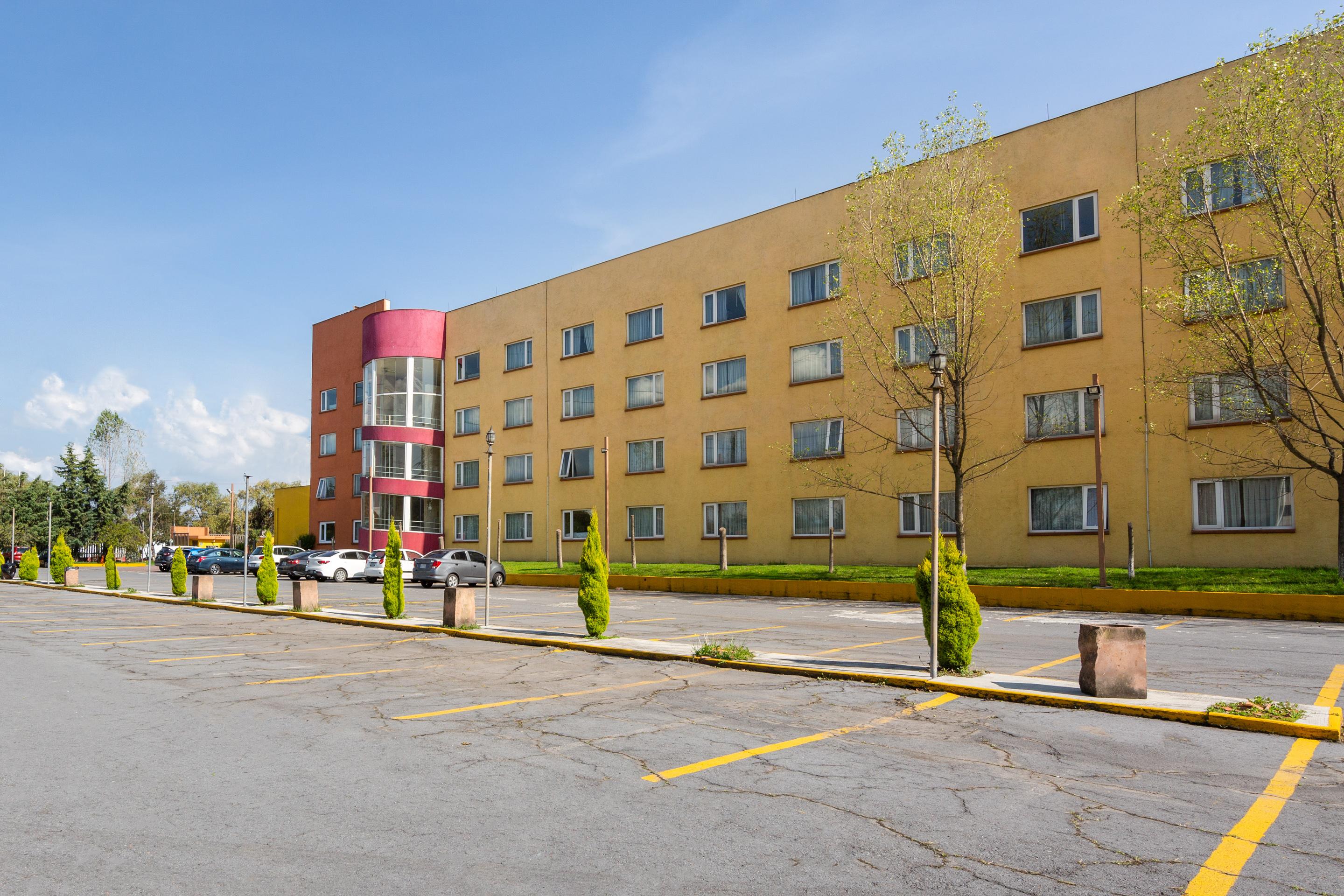 Howard Johnson By Wyndham Toluca Esterno foto