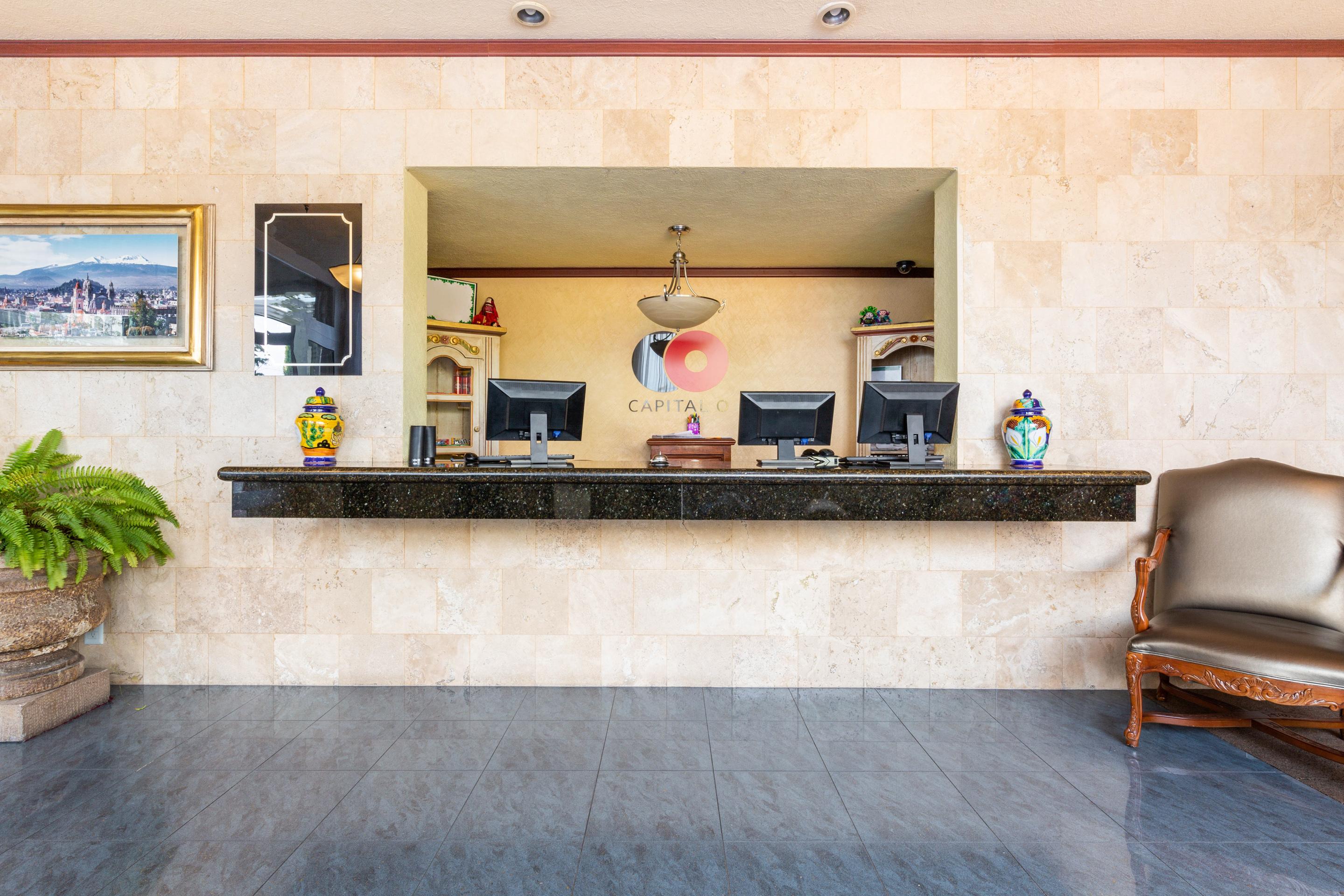 Howard Johnson By Wyndham Toluca Esterno foto