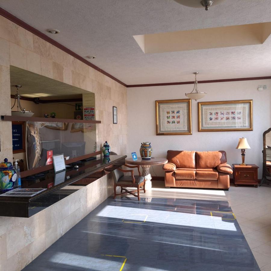 Howard Johnson By Wyndham Toluca Esterno foto