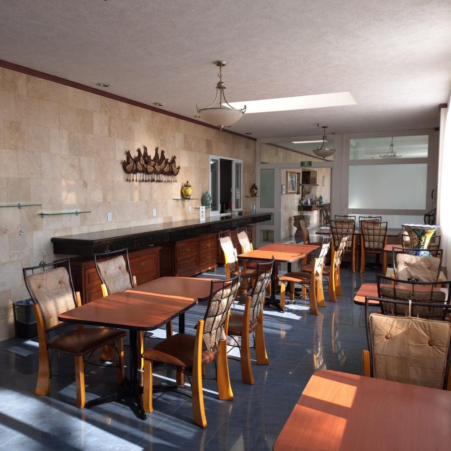 Howard Johnson By Wyndham Toluca Esterno foto