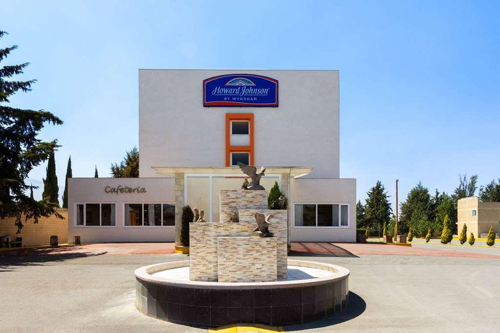 Howard Johnson By Wyndham Toluca Esterno foto